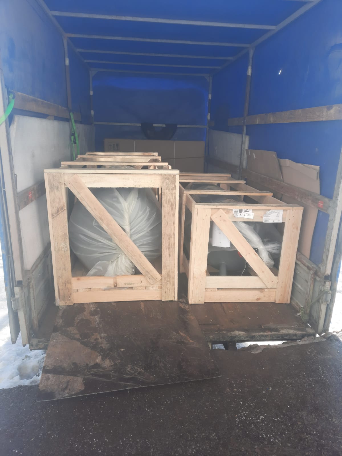 Отгрузка компрессора Remeza СБ4/С-200.LB40, ресивера РВ 500.11.00, ресивера РВ 900.10.11 в г. Волгоград